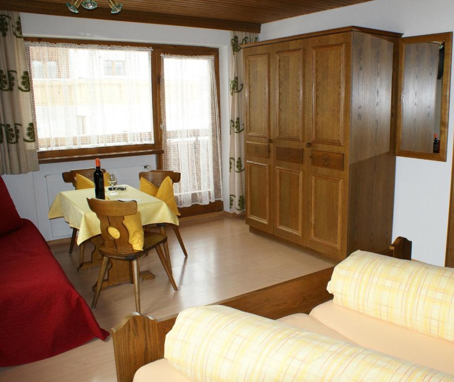 Sonnenhotel Soldanella Sonneck Samnaun Kamer foto